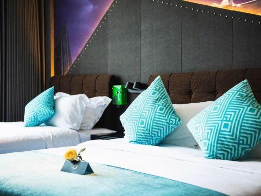 Xana Hotelle-Hotel Luzhou Baizitu Square Εξωτερικό φωτογραφία